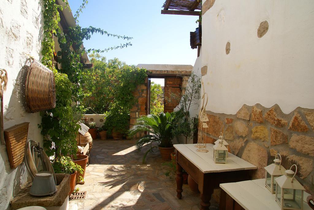 Kalderimi Studios Patmos Town Bagian luar foto