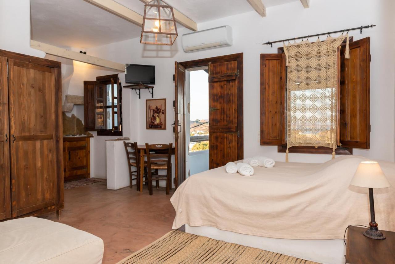 Kalderimi Studios Patmos Town Bagian luar foto