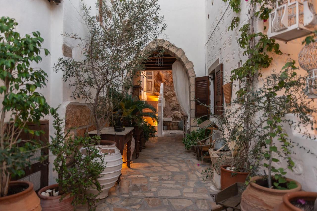 Kalderimi Studios Patmos Town Bagian luar foto